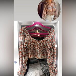 Mostly are Shein Size M/L. The pants are size 9 and 6.